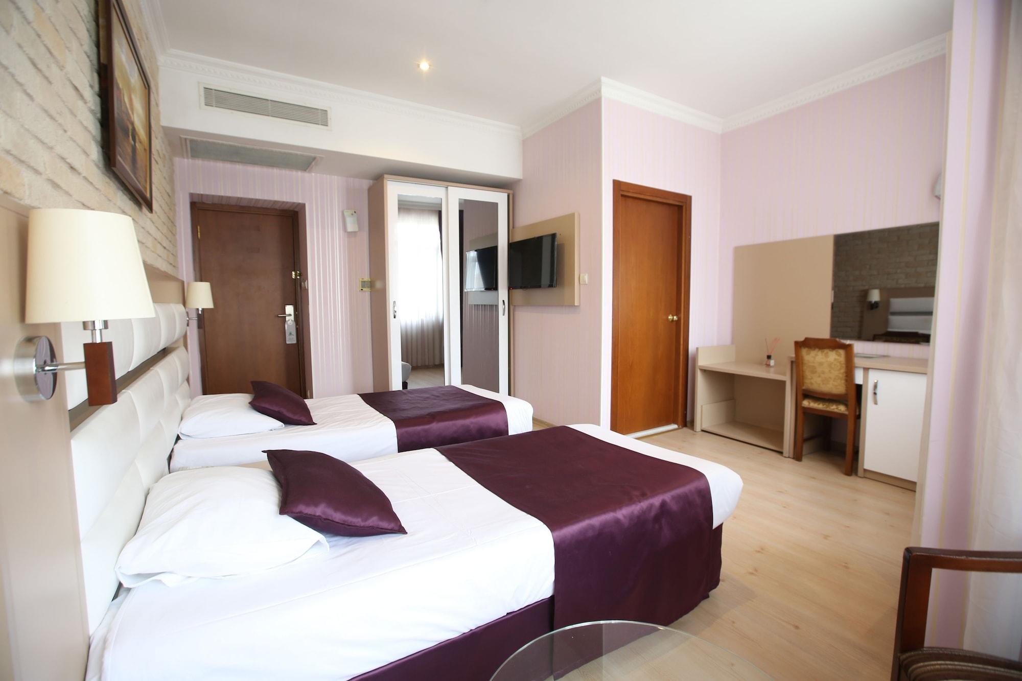 Nil Hotel Istanbul Exterior foto