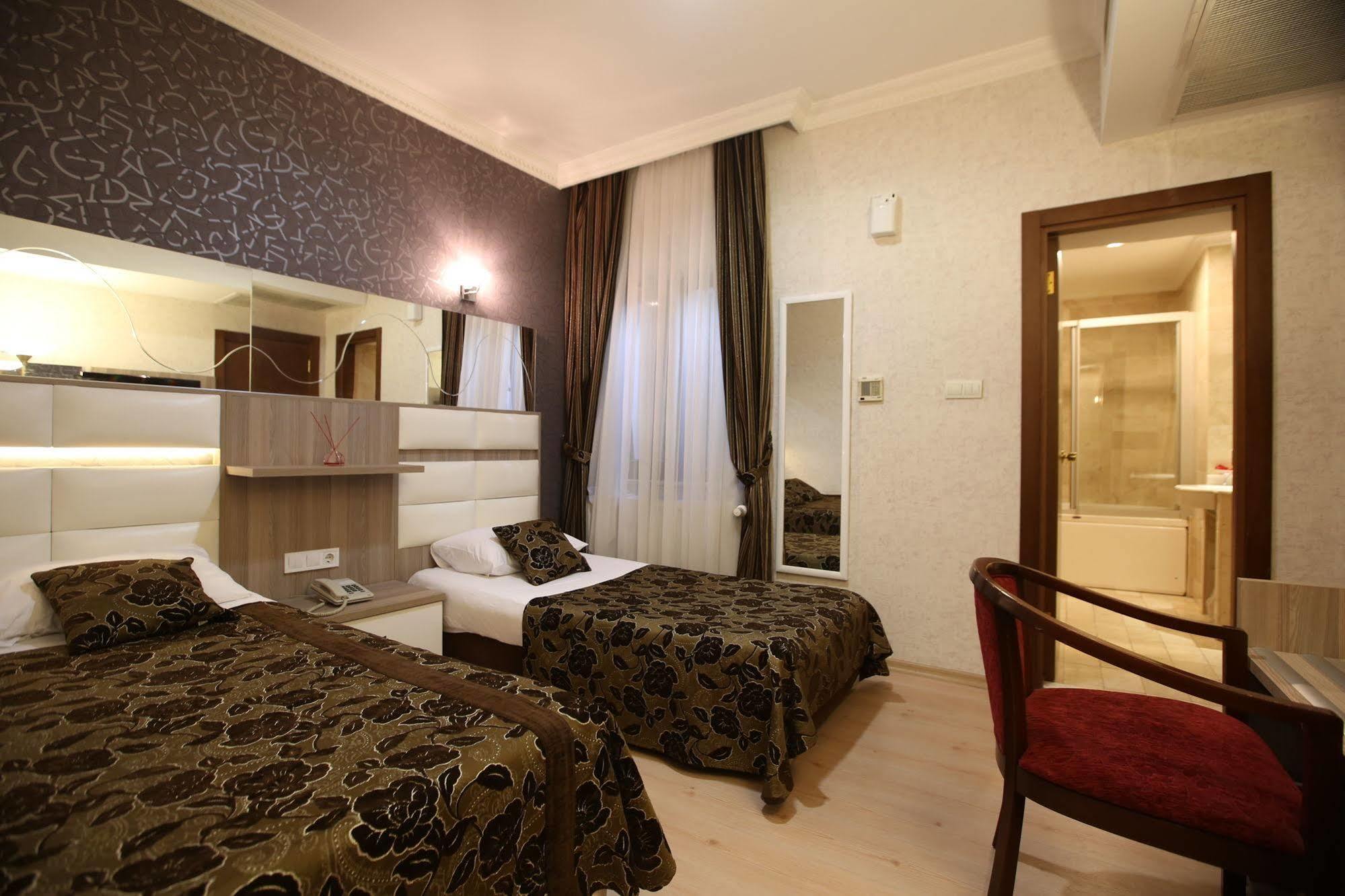 Nil Hotel Istanbul Exterior foto