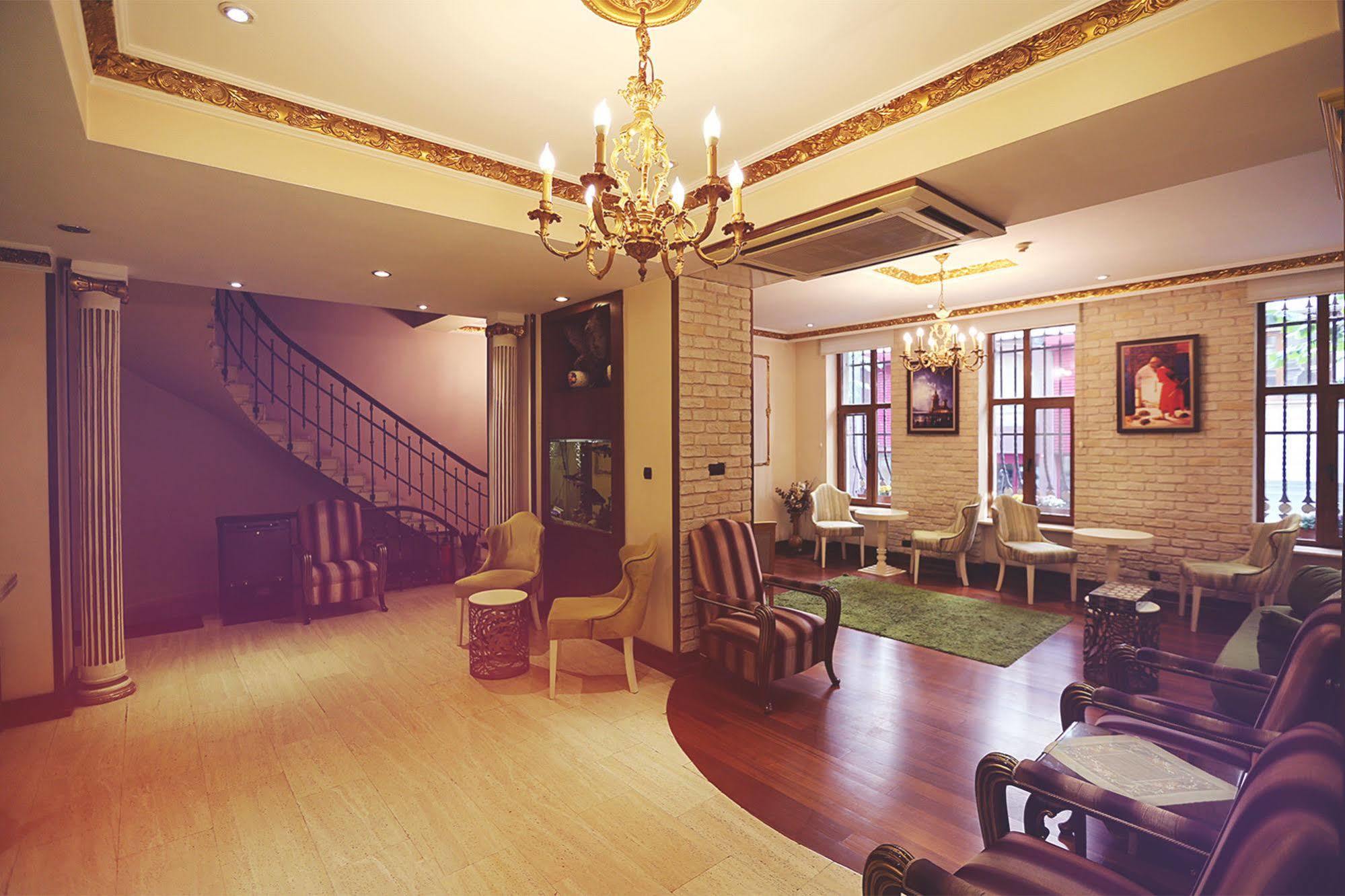 Nil Hotel Istanbul Exterior foto